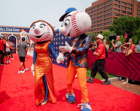 July 14, 2026, Philadelphia, Pennsylvania, United States: Team Mascots on the All Star Red Carpet show presented by Mastercard at the Independence Mall in Philadelphia Pa Philadelphia United States - ZUMArf1_ 20260714_zaf_rf1_037 Copyright: xRickyxFitchettx