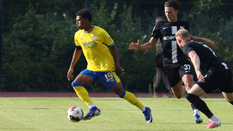 Eintracht BS vs TSV Havelse, Testspiel Wolfenbüttel, 14.07.2026, Fussball, Herren, Saiion 2026 27, Eintracht Braunschweig vs TSV Havelse, Testspiel, Junior Ze (Eintracht Braunschweig) Niedersachsen Deutschland *** Eintracht BS vs. TSV Havelse, Friendly Match in Wolfenbüttel, July 14, 2026, Soccer, Men s, 2026–27 Season, Eintracht Braunschweig vs. TSV Havelse, Friendly Match, Junior Team Eintracht Braunschweig, Lower Saxony, Germany