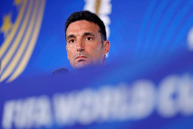July 14, 2026, Atlanta, Georgia, United States: Lionel Scaloni, head coach of the Argentina speaks during the press conference, PK, Pressekonferenz of Argentina one day ahead of the FIFA World Cup, WM, Weltmeisterschaft, Fussball 2026 semifinal match between England and Argentina at Atlanta Stadium (Mercedes-Benz Stadium) in Atlanta, Georgia, United States on July 14, 2026. Photo: DiaEsportivo Atlanta United States - ZUMAh208 20260714_zsp_h208_017 Copyright: xHeulerxAndreyx