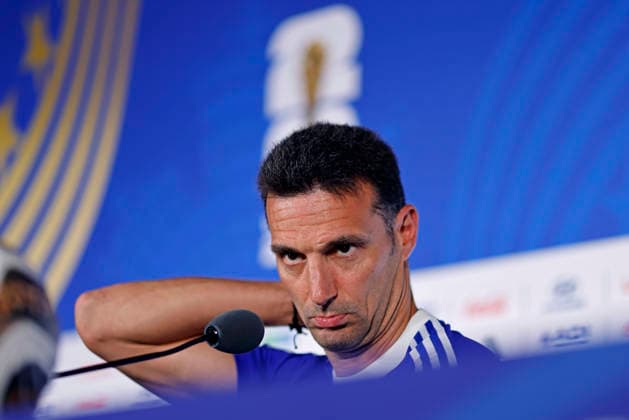 July 14, 2026, Atlanta, Georgia, United States: Lionel Scaloni, head coach of the Argentina speaks during the press conference, PK, Pressekonferenz of Argentina one day ahead of the FIFA World Cup, WM, Weltmeisterschaft, Fussball 2026 semifinal match between England and Argentina at Atlanta Stadium (Mercedes-Benz Stadium) in Atlanta, Georgia, United States on July 14, 2026. Photo: DiaEsportivo Atlanta United States - ZUMAh208 20260714_zsp_h208_021 Copyright: xHeulerxAndreyx