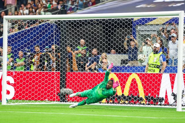 July 14, 2026, Arlington, Tx, United States: Mike Maignan Goalkeeper of France during the FIFA World Cup, WM, Weltmeisterschaft, Fussball semifinal match between France and Spain, at Dallas Stadium, in Texas, United States, on Tuesday, July 14, 2026. FIFA World Cup 2026 - Semifinal - France V Spain  - ZUMAv122 20260714_aap_v122_142 Copyright: xWilliamxVolcovx