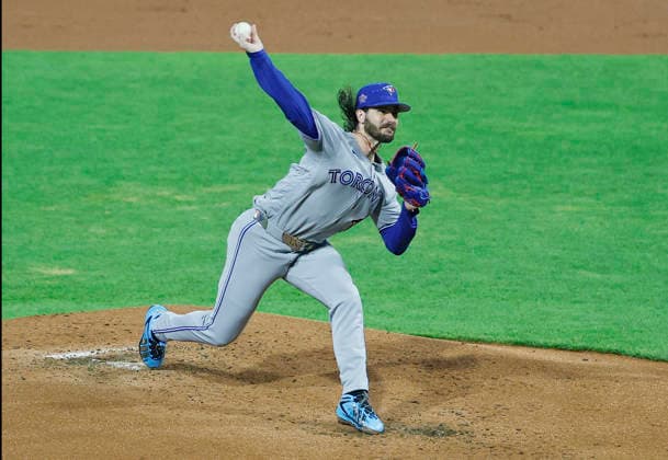 American League starting pitcher Dylan Cease throws against the National League in the first inning of the 2026 MLB, Baseball Herren, USA All-Star Game at Citizens Bank Park in Philadelphia, Pennsylvania, on Tuesday, July 14, 2026.  PHI20260714915 LAURENCExKESTERSON