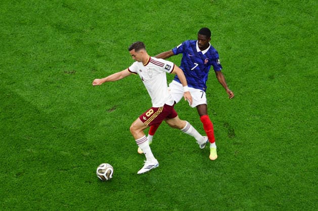 ARLINGTON, TEXAS - JULY 14: Fabian Ruiz of Team Spain and Ousmane Dembele of Team France compete for the ball during the FIFA World Cup, WM, Weltmeisterschaft, Fussball 2026 Semi Final match between France and Spain at Dallas Stadium on July 14, 2026 in Arlington, Texas.  Copyright: xWuxZhizhaox 111654373792