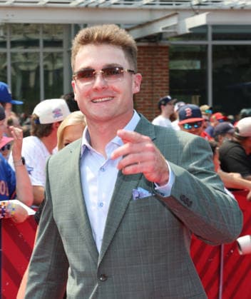 Louis Varland 77 of the Toronto Blue Jays arrives on the red carpet at the 2026 MLB, Baseball Herren, USA All Star Red Carpet Show in Philadelphia, Pennsylvania, on Tuesday, July 14, 2026.  PHI202607143084 LAURENCExKESTERSON