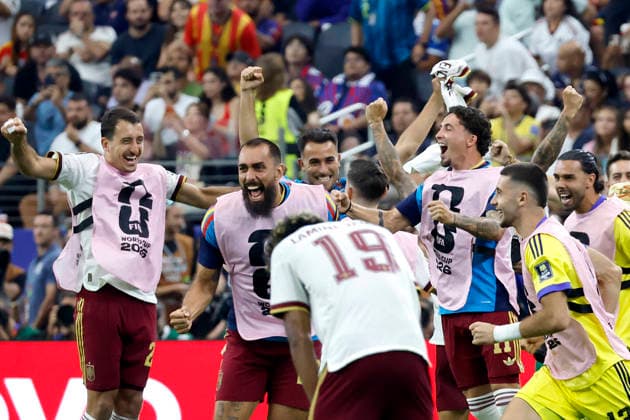Members of the Spanish national team, Nationalteam celebrate after winning the 2026 FIFA World Cup, WM, Weltmeisterschaft, Fussball semi-final match between France and Spain at AT&T Stadium in Arlington, USA, 14 July 2026. FIFA World Cup 2026: France - Spain ACHTUNG: NUR REDAKTIONELLE NUTZUNG  Copyright: xLavandeiraxJrx GR2138 20260714-55020894623_1 FIFA World Cup 2026: France - Spain !ACHTUNG: NUR REDAKTIONELLE NUTZUNG!  Copyright: xIMAGO LavandeiraxJrx imago images 0861632886 0861632886st