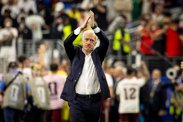 FOOTBALL : France vs Espagne Demi-finale de la Coupe du Monde de la FIFA 2026. Dallas Stadium (AT&T Stadium), Arlington, Texas, Etats-Unis. 14 07 2026. Didier Deschamps, Coach France Team joueurs de l Ã quipe de France affichent leur dÃ ception apres leur dÃ faite face Ã l Espagne lors de la demi-finale de la Coupe du Monde de la FIFA 2026 au Mercedes-Benz Stadium d Atlanta, en GÃ orgie (Etats-Unis), le 14 juillet 2026.  Copyright: xelyxandroxcegarrax