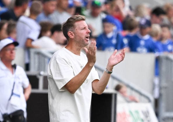 14.07.2026, xsltx, Fussball Testspiel, SV Darmstadt 98 - FC Homburg v.l. Florian Kohfeldt (Cheftrainer SV Darmstadt 98) (DFL DFB REGULATIONS PROHIBIT ANY USE OF PHOTOGRAPHS as IMAGE SEQUENCES and or QUASI-VIDEO) *** July 14, 2026, xsltx, soccer friendly match, SV Darmstadt 98 vs. FC Homburg, Florian Kohfeldt, head coach of SV Darmstadt 98. DFL and DFB regulations prohibit any use of photographs as image sequences and or quasi-video.