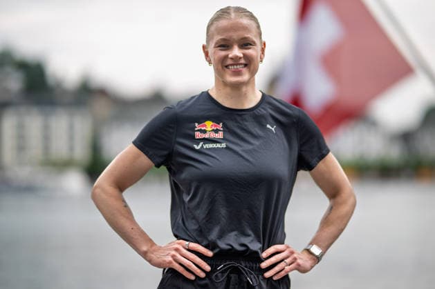 LUCERNE, SWITZERLAND - JULY 15: Finnish pole vaulter Wilma Heltelä poses for pictures at Lake Lucerne ahead of the Spitzenleichtathletik Luzern on July 15, 2026 in Lucerne, Switzerland. Lucerne Switzerland Copyright: xBEAUTIFULxSPORTS TobiasxLacknerx