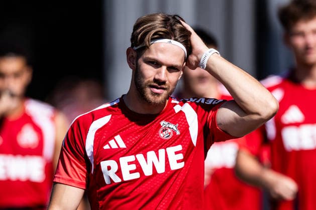 COLOGNE, GERMANY - JULY 15: Jan Thielmann (1. FC Koeln, 29) during a training session of season 2026 27 at Geissbockheim on July 15, 2026 in Cologne, Germany. North Rhine Westphalia Germany Copyright: xSteffiexWunderlx