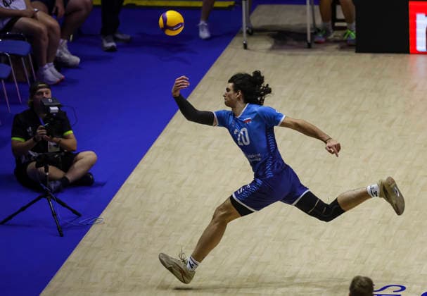 Men s Volleyball Nations League - Belgrade 2026 Slovenia s Nik Mujanovic in action during the MenÕs Volleyball Nations League Pool 7 match between Germany and Slovenia at Belgrade Arena on July 15, 2026 in Belgrade, Serbia. Belgrade Serbia Copyright: xSrdjanxStevanovicx x