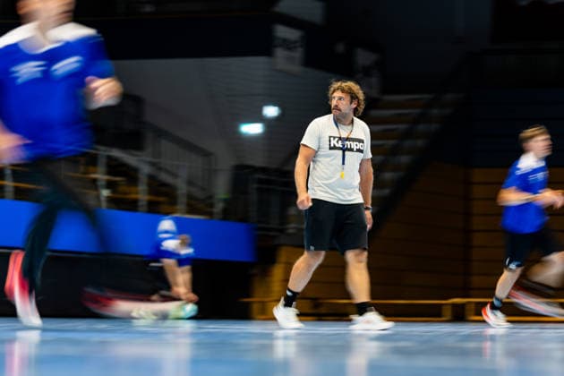 15.07.2026, GER, Handball, Maenner, Saison 26 27, Opel 1.Handballbundesligal, ThSV Eisenach Trainingsauftakt Sebastian Hinze (ThSV Eisenach,Trainer) 99817 Eisenach Werner-Assmann-Halle Am Sportp Thueringen Deutschland *** July 15, 2026, GER, Handball, Men, 2026–2027 Season, Opel 1 Handball Bundesliga, ThSV Eisenach Training Kickoff: Sebastian Hinze, ThSV Eisenach Coach, 99817 Eisenach, Werner Assmann, Am Sportp Hall, Thuringia, Germany