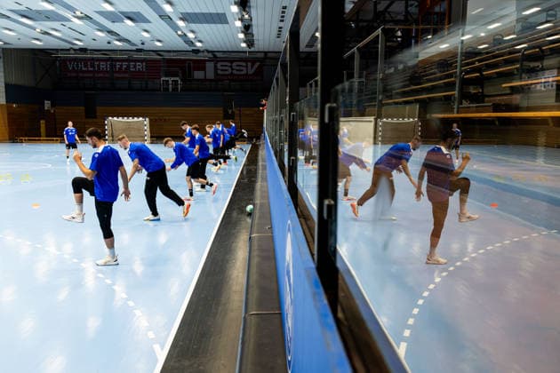 15.07.2026, GER, Handball, Maenner, Saison 26 27, Opel 1.Handballbundesligal, ThSV Eisenach Trainingsauftakt Jannis Schneibel (ThSV Eisenach,66), Dominik Solak (ThSV Eisenach,30) 99817 Eisenach Werner-Assmann-Halle Am Sportp Thueringen Deutschland *** July 15, 2026, GER, Handball, Men, 2026–2027 Season, Opel 1 Handball Bundesliga, ThSV Eisenach Training Kickoff: Jannis Schneibel (ThSV Eisenach, 66), Dominik Solak (ThSV Eisenach, 30), 99817 Eisenach, Werner Assmann Hall, Am Sportpark, Thuringia, Germany