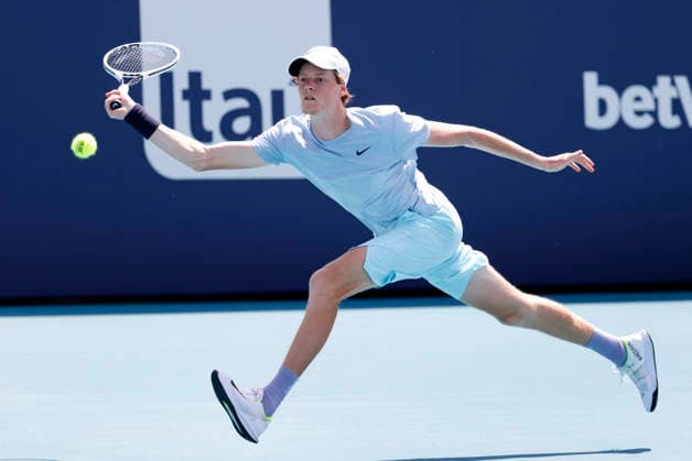 USA TENNIS MIAMI OPEN Miami Open tennis tournament epa09116126 Jannik Sinner of Italy in action against Jannik Sinner of Italy during their Men s Singles Finals match at the Miami Open tennis tournament in Miami Gardens, Florida, USA, 04 April 2021. MIAMI United States  Copyright: xRHONAxWISEx