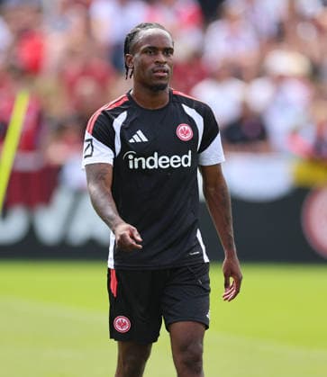 15.07.2026, Fussball Training, Eintracht Frankfurt, v.l., Noel Futkeu (Eintracht Frankfurt) DFL DFB REGULATIONS PROHIBIT ANY USE OF PHOTOGRAPHS AS IMAGE SEQUENCES AND OR QUASI-VIDEO. xdcx *** July 15, 2026, Soccer Practice, Eintracht Frankfurt, from left: Noel Futkeu, Eintracht Frankfurt. DFL and DFB regulations prohibit any use of photographs as image sequences and or quasi-video. xdcx Copyright: HMBxMedia Claus