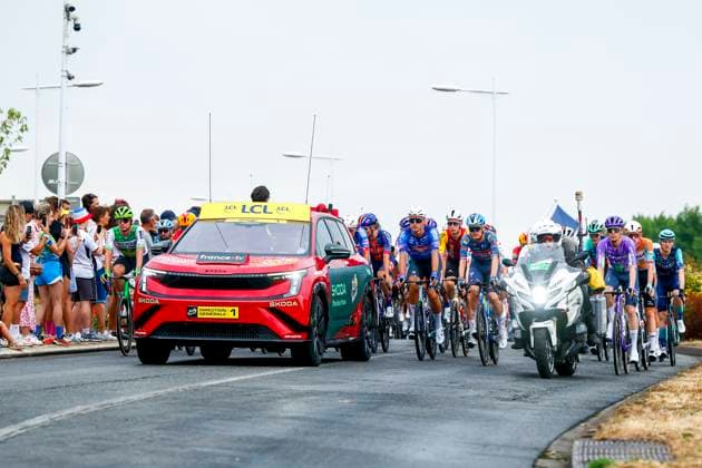 Tour de France 2026 Stage 11 NEVERS, FRANCE - JULY 15 : Illustration picture of the start of the race during stage 11 of the 113rd edition of Tour de France an UCI World Tour 2.UWT cycling road race stage for Men Elite of 161 km with start in Vichy and finish in Nevers on July 15, 2026 in Nevers, France, 15 07 2026 Nevers France  Copyright: xLucaxBettinix