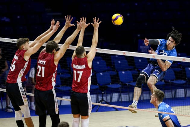 Germany v Slovenia - Men s Volleyball Nations League BELGRADE, SERBIA - JULY 15: Krick, Zimmermann of Germany competes during the Men s Volleyball Nations League match between Germany and Slovenia on July 15, 2026 in Belgrade, Serbia. Filip Stevanovic Anadolu Belgrade Serbia. Editorial use only. Please get in touch for any other usage.  Copyright: x2026xAnadoluxFilipxStevanovicx