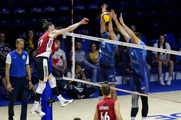 Germany v Slovenia - Men s Volleyball Nations League BELGRADE, SERBIA - JULY 15: Players of Slovenia compete against players of Germany during the Men s Volleyball Nations League match between Germany and Slovenia on July 15, 2026 in Belgrade, Serbia. Filip Stevanovic Anadolu Belgrade Serbia. Editorial use only. Please get in touch for any other usage.  Copyright: x2026xAnadoluxFilipxStevanovicx
