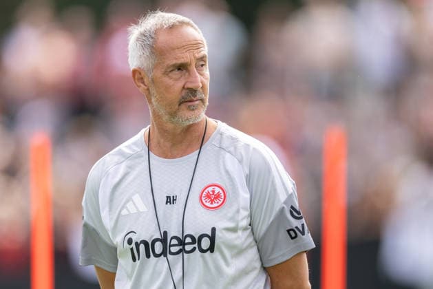 Training Eintracht Frankfurt Trainer Adi Hütter (Eintracht Frankfurt). Training von Eintracht Frankfurt am 15. Juli 2026 im Deutsche Bank Park in Frankfurt am Main., Frankfurt am Main Hessen Deutschland Deutsche Bank Park *** Training: Eintracht Frankfurt Coach Adi Hütter Eintracht Frankfurt Training session held by Eintracht Frankfurt on July 15, 2026, at Deutsche Bank Park in Frankfurt am Main, Frankfurt am Main, Hesse, Germany; Deutsche Bank Park