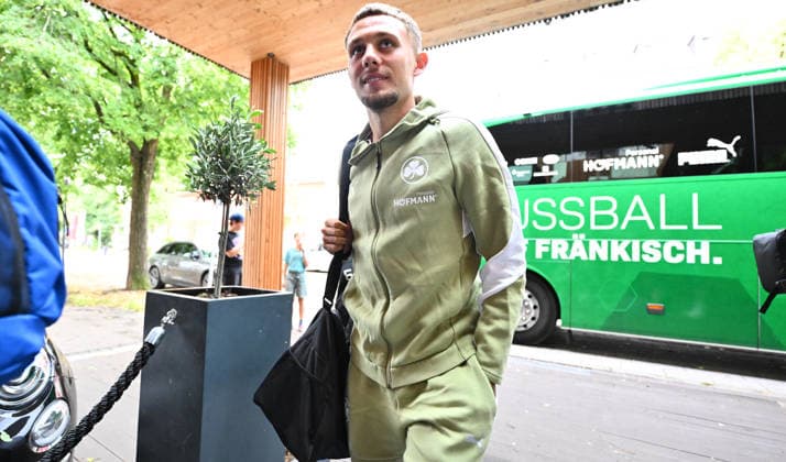 15.07.2026 - Fussball - 2. Bundesliga - Saison 2026 2027 - SpVgg Greuther Fürth Fuerth - Trainingslager Bad Wörishofen - - xwoxzix - Jakob Krautkrämer (48, SpVgg Greuther Fürth ) trifft ein *** July 15, 2026 Soccer 2. Bundesliga 2026–2027 Season SpVgg Greuther Fürth Fürth Training Camp in Bad Wörishofen xwoxzix Jakob Krautkrämer 48, SpVgg Greuther Fürth scores a goal