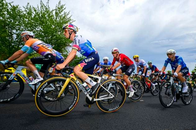 Tour de France 2026 Stage 11 NEVERS, FRANCE - JULY 15 : Evenepoel Remco (BEL) of Red Bull BORA Hansgrohe in action during stage 11 of the 113rd edition of Tour de France an UCI World Tour 2.UWT cycling road race stage for Men Elite of 161 km with start in Vichy and finish in Nevers on July 15, 2026 in Nevers, France, 15 07 2026 Nevers France  Copyright: xPaponxBernardx