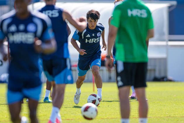 15.07.2026, Fussball, Training des FC Schalke 04. Satoshi Tanaka (FC Schalke 04). Gelsenkirchen Trainingsgelände FC Schalke 04 NRW Deutschland xRHR-FOTO YYx *** July 15, 2026, Soccer, FC Schalke 04 practice Satoshi Tanaka FC Schalke 04 Gelsenkirchen FC Schalke 04 training facility NRW Germany xRHR PHOTO YYx Copyright: RHR-FOTOx RHR-FOTO YY