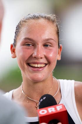 TENNIS - WTA, Tennis Damen Generali Open Ladies Kitzbuehel KITZBUEHEL,AUSTRIA,15.JUL.26 - TENNIS - WTA Tour, Generali Open Ladies Kitzbuehel. Image shows Erika Andreeva (RUS) during an ORF interview.  GEPAxpictures xJulioxArellano