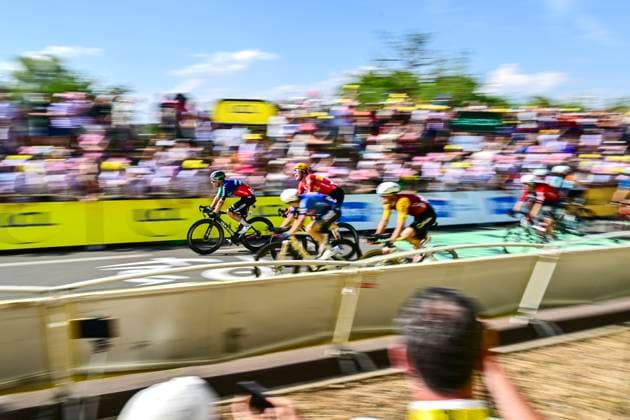 Tour de France 2026 Stage 11 NEVERS, FRANCE - JULY 15 : Waerenskjold Soren (NOR) of Uno-X Mobility celebrating his victory during stage 11 of the 113rd edition of Tour de France an UCI World Tour 2.UWT cycling road race stage for Men Elite of 161 km with start in Vichy and finish in Nevers on July 15, 2026 in Nevers, France, 15 07 2026 Nevers France  Copyright: xPeterxDexVoechtx