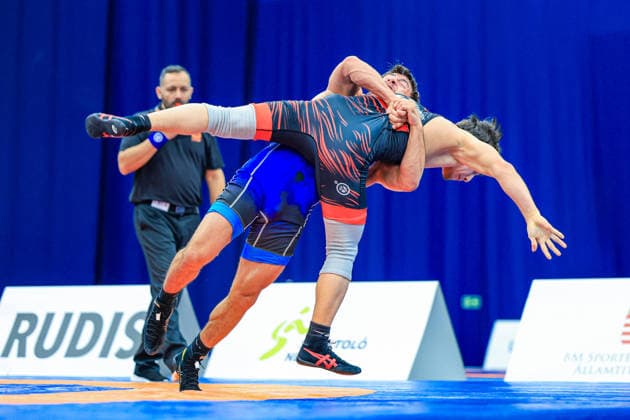 Wrestling Ranking Series Polyak & Janos & Istvan Memorial 61kg FS - Tolga Ozbek (TUR) df. Adilet Almukhamedov (KAZ) *** Wrestling Ranking Series: Janos Istvan Polyak Memorial, 61 kg Freestyle: Tolga Ozbek (TUR) defeated Adilet Almukhamedov (KAZ) Copyright: xUnitedxWorldxWrestlingx xAmirrezx United World Wrestling Kadir C