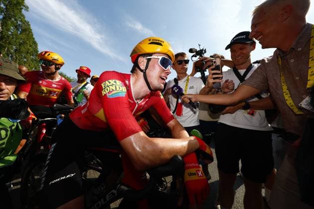 Tour de France 2026 Stage 11 NEVERS, FRANCE - JULY 15 : Waerenskjold Soren (NOR) of Uno-X Mobility celebrating his victory during stage 11 of the 113rd edition of Tour de France an UCI World Tour 2.UWT cycling road race stage for Men Elite of 161 km with start in Vichy and finish in Nevers on July 15, 2026 in Nevers, France, 15 07 2026 Nevers France  Copyright: xLucaxBettinix