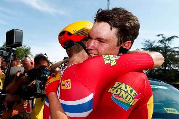 Tour de France 2026 Stage 11 NEVERS, FRANCE - JULY 15 : Waerenskjold Soren (NOR) of Uno-X Mobility celebrating his victory during stage 11 of the 113rd edition of Tour de France an UCI World Tour 2.UWT cycling road race stage for Men Elite of 161 km with start in Vichy and finish in Nevers on July 15, 2026 in Nevers, France, 15 07 2026 Nevers France  Copyright: xLucaxBettinix