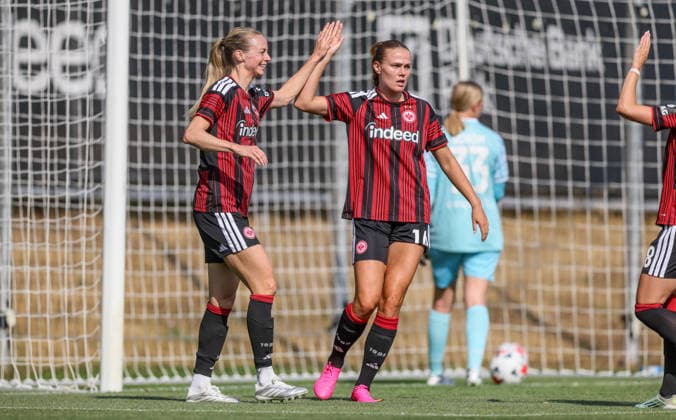 GER, Frankfurt, Eintracht Frankfurt vs Mainz 05, Vorbereitung, Fussball, DFB, Spielzeit 2026 2027, Deutsche Bank Park Platz 4, Testspiel im Bild: Amanda Ilestedt (Eintracht Frankfurt Frauen 13), Tor, Jubel und Freude, Emotionen, 2:0 im Testspiel mit Marthine ostenstad(Eintracht Frankfurt Frauen 16) DFB DFL REGULATIONS PROHIBIT ANY USE OF PHOTOGRAPHS AS IMAGE SEQUENCES AND OR QUASI-VIDEO, 15.07.2026 *** GER, Frankfurt, Eintracht Frankfurt vs. Mainz 05, Preseason, Soccer, DFB, 2026–2027 Season, Deutsche Bank Park, 4th Place, Friendly Match. Photo by Amanda Ilestedt: Eintracht Frankfurt Women’s Team 13, Goal, Celebration and Joy, Emotions, 2–0 in a friendly match with Marthine Ostenstad, Eintracht Frankfurt Women’s U-16, DFB, DFL regulations prohibit any use of photographs as image sequences and or quasi-video, July 15, 2026 Copyright: HMBxMedia HendrikxHamelau