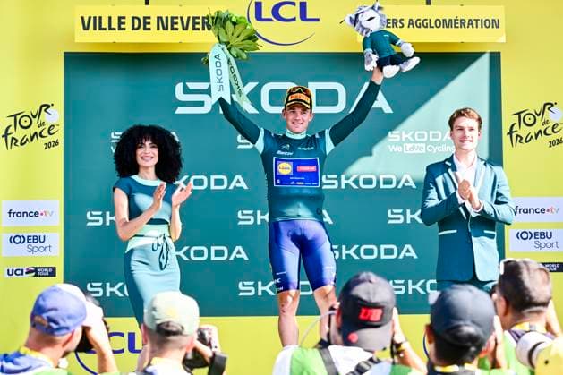 Tour de France 2026 Stage 11 NEVERS, FRANCE - JULY 15 : Pedersen Mads (DEN) of Lidl Trek on the podium wearing the green jersey during stage 11 of the 113rd edition of Tour de France an UCI World Tour 2.UWT cycling road race stage for Men Elite of 161 km with start in Vichy and finish in Nevers on July 15, 2026 in Nevers, France, 15 07 2026 Nevers France  Copyright: xPeterxDexVoechtx