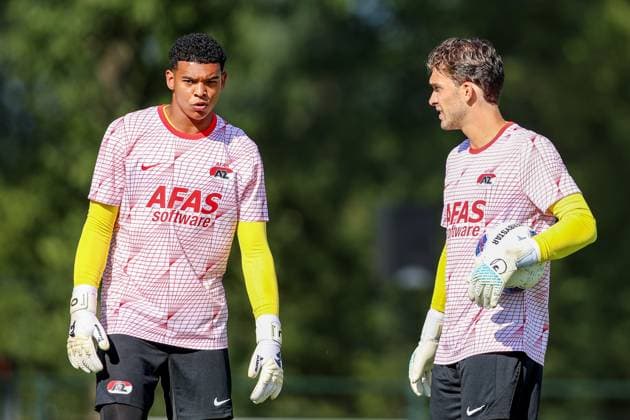 DIRKSHORN , 15-07-2026 , Sportpark Dirkshorn , season 2026 2027 , match between AZ and RSC Anderlecht , picture shows , AZ goalkeeper Rome-Jayden Owusu-Oduro and AZ goalkeeper Jari De Busser AZ - Anderlecht (friendly)  x205042281x Copyright: