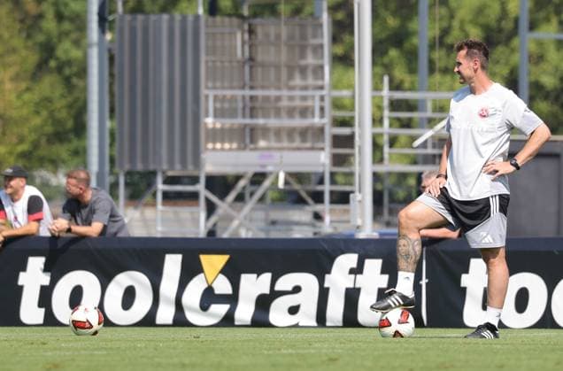 15.07.2026 - Fussball - 2. Fussball - Bundesliga - Saison 2026 2027 - 1. FC Nürnberg Nuernberg FCN ( Club ) - Training - Sportfoto Zink DaMa - xdaxmax - Miroslav Miro Klose ( Trainer 1. FC Nürnberg FCN ) nachdenklich - Werbung toolcraft *** July 15, 2026 Soccer 2 Bundesliga 2026–2027 Season 1 FC Nürnberg Nuremberg FCN Club Training Sports Photo Zink DaMa xdaxmax Miroslav Miro Klose Coach 1 FC Nürnberg FCN pensive Advertising toolcraft