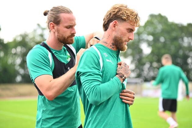 15.07.2026 - Fussball - 2. Bundesliga - Saison 2026 2027 - SpVgg Greuther Fürth Fuerth - Trainingslager Bad Wörishofen - - xwoxzix - Jannis Heuer (22, SpVgg Greuther Fürth ) Ole Pohlmann (10, SpVgg Greuther Fürth , rechts ) *** July 15, 2026 Soccer 2. Bundesliga 2026–2027 Season SpVgg Greuther Fürth Fürth Training Camp Bad Wörishofen xwoxzix Jannis Heuer 22, SpVgg Greuther Fürth Ole Pohlmann 10, SpVgg Greuther Fürth, right