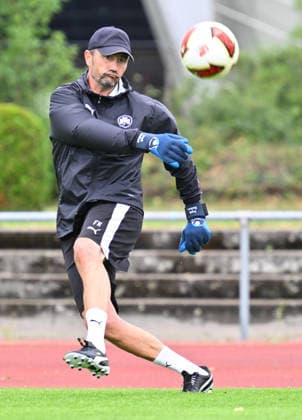 15.07.2026 - Fussball - 2. Bundesliga - Saison 2026 2027 - SpVgg Greuther Fürth Fuerth - Trainingslager Bad Wörishofen - - xwoxzix - Frank Kackert (Torwarttrainer SpVgg Greuther Fürth ) *** July 15, 2026 Soccer 2. Bundesliga 2026–2027 Season SpVgg Greuther Fürth Fürth Training Camp in Bad Wörishofen xwoxzix Frank Kackert, Goalkeeper Coach, SpVgg Greuther Fürth