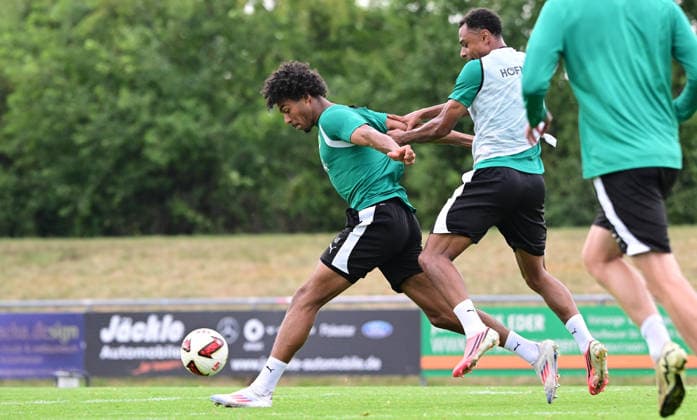 15.07.2026 - Fussball - 2. Bundesliga - Saison 2026 2027 - SpVgg Greuther Fürth Fuerth - Trainingslager Bad Wörishofen - - xwoxzix - David Abrangao (40, SpVgg Greuther Fürth ) Sacha Banse Bansé (6, SpVgg Greuther Fürth )