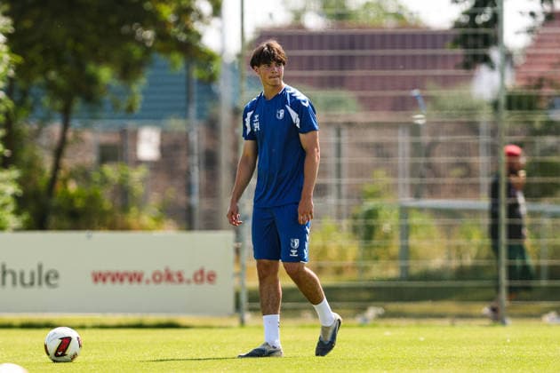 Leander Beimborn (1. FC Magdeburg,34) - 2. Fußball Bundesliga Saison 2026-2027 Training 1. FC Magdeburg an der Avnet Arena in Magdeburg - Fußball,Mann,Männer,Deutschland,15.07.2026 *** Leander Beimborn, 1. FC Magdeburg, 34, 2. Bundesliga, 2026–2027 season, 1. FC Magdeburg training at the Avnet Arena in Magdeburg, soccer, man, men, Germany, July 15, 2026