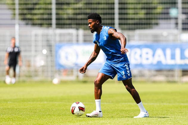 Moritz Broni Kwarteng (1. FC Magdeburg,10) - 2. Fußball Bundesliga Saison 2026-2027 Training 1. FC Magdeburg an der Avnet Arena in Magdeburg - Fußball,Mann,Männer,Deutschland,15.07.2026 *** Moritz Broni Kwarteng, 1. FC Magdeburg, 10 2, Bundesliga Season 2026–2027, 1. FC Magdeburg training at the Avnet Arena in Magdeburg, soccer, man, men, Germany, July 15, 2026