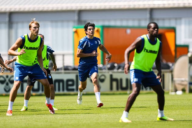 Anselmo Garcia Mac Nulty (M.,1. FC Magdeburg,3) - 2. Fußball Bundesliga Saison 2026-2027 Training 1. FC Magdeburg an der Avnet Arena in Magdeburg - Fußball,Mann,Männer,Deutschland,15.07.2026 *** Anselmo Garcia Mac Nulty M, 1 FC Magdeburg, 3 2 Bundesliga Season 2026–2027: 1 FC Magdeburg training at the Avnet Arena in Magdeburg; soccer, man, men, Germany, July 15, 2026