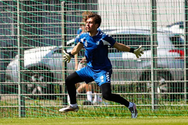 Torwart Tjark Möbius (1. FC Magdeburg,42) - 2. Fußball Bundesliga Saison 2026-2027 Training 1. FC Magdeburg an der Avnet Arena in Magdeburg - Fußball,Mann,Männer,Deutschland,15.07.2026 *** Goalkeeper Tjark Möbius of 1. FC Magdeburg, 42, 2. Bundesliga, 2026–2027 season, training with 1. FC Magdeburg at the Avnet Arena in Magdeburg; soccer, man, men, Germany, July 15, 2026