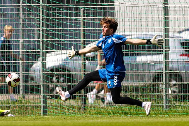 Torwart Tjark Möbius (1. FC Magdeburg,42) - 2. Fußball Bundesliga Saison 2026-2027 Training 1. FC Magdeburg an der Avnet Arena in Magdeburg - Fußball,Mann,Männer,Deutschland,15.07.2026 *** Goalkeeper Tjark Möbius of 1. FC Magdeburg, 42, 2. Bundesliga, 2026–2027 season, training with 1. FC Magdeburg at the Avnet Arena in Magdeburg; soccer, man, men, Germany, July 15, 2026