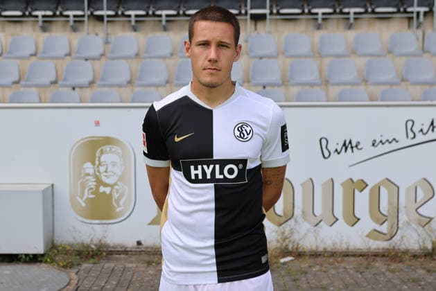 Lukas Pinckert; SV 07 Elversberg; 1.BL, Porträttermin 2026 2027, Elversberg Ursapharm-Arena an der Kaiserlinde Saarland Deutschland (DEU) *** Lukas Pinckert, SV 07 Elversberg 1 BL, Photo Shoot 2026–2027, Elversberg Ursapharm Arena at the Kaiserlinde, Saarland, Germany (DEU) Copyright: xSebastianxBachx