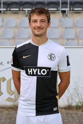 Lukas Petkov; SV 07 Elversberg; 1.BL, Porträttermin 2026 2027, Elversberg Ursapharm-Arena an der Kaiserlinde Saarland Deutschland (DEU) *** Lukas Petkov, SV 07 Elversberg 1, Bundesliga, Photo Shoot 2026–2027, Elversberg Ursapharm Arena at the Kaiserlinde, Saarland, Germany, DEU Copyright: xSebastianxBachx