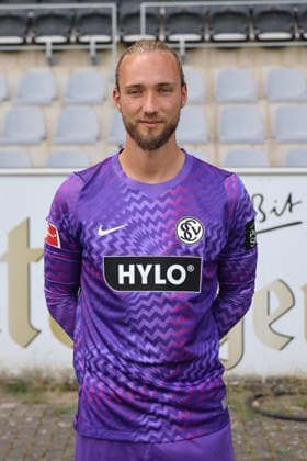 Tim Boss; SV 07 Elversberg; 1.BL, Porträttermin 2026 2027, Elversberg Ursapharm-Arena an der Kaiserlinde Saarland Deutschland (DEU) *** Tim Boss, SV 07 Elversberg 1 BL, Photo Shoot 2026–2027, Elversberg Ursapharm Arena at Kaiserlinde, Saarland, Germany (DEU) Copyright: xSebastianxBachx