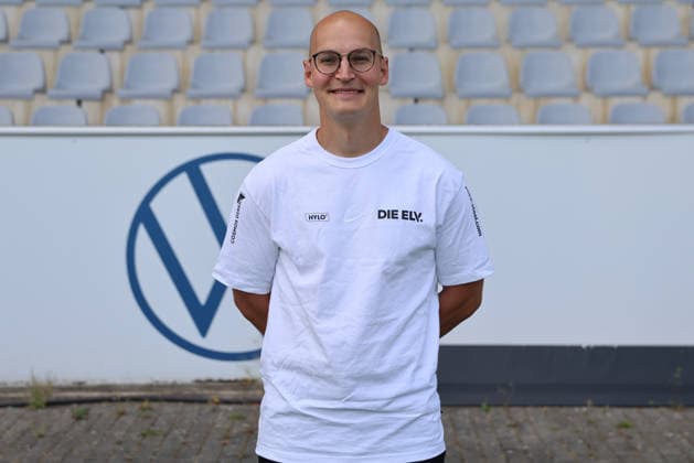 Videoanalyst Franz Dietrich; SV 07 Elversberg; 1.BL, Porträttermin 2026 2027, Elversberg Ursapharm-Arena an der Kaiserlinde Saarland Deutschland (DEU) *** Video Analyst Franz Dietrich, SV 07 Elversberg, 1st Bundesliga, Profile Session 2026–2027, Elversberg Ursapharm Arena at the Kaiserlinde, Saarland, Germany (DEU) Copyright: xSebastianxBachx