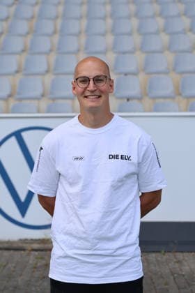 Videoanalyst Franz Dietrich; SV 07 Elversberg; 1.BL, Porträttermin 2026 2027, Elversberg Ursapharm-Arena an der Kaiserlinde Saarland Deutschland (DEU) *** Video Analyst Franz Dietrich, SV 07 Elversberg, 1st Bundesliga, Profile Session 2026–2027, Elversberg Ursapharm Arena at the Kaiserlinde, Saarland, Germany (DEU) Copyright: xSebastianxBachx