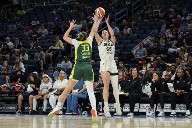 CHICAGO, USA - July 15: Chloe Bibby (55 Chicago Sky) shoots a three pointer during the game between the Chicago Sky and Seattle Storm at Wintrust Arena on Wednesday, July 15 in Chicago, USA  Copyright: xShainaxBenhiyoun SPPx Sportspressphoto_SPR191087