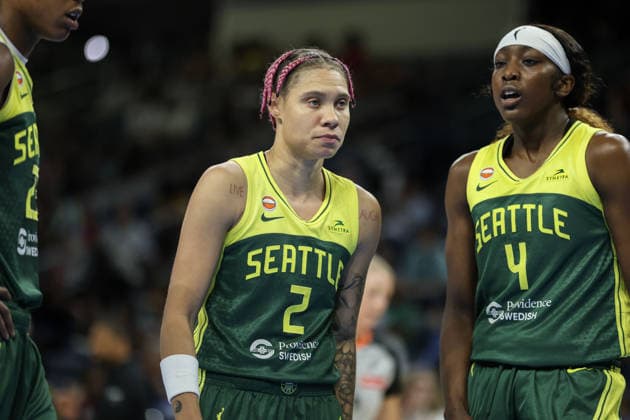 CHICAGO, USA - July 15: Natisha Hiedeman (2 Seattle Storm) and Flau’jae Johnson (4 Seattle Storm) are seen during the game between the Chicago Sky and Seattle Storm at Wintrust Arena on Wednesday, July 15 in Chicago, USA  Copyright: xShainaxBenhiyoun SPPx Sportspressphoto_SPR191095