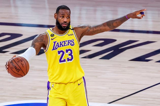 USA BASKETBALL NBA, Basketball Herren, USA PLAYOFFS Portland Trail Blazers at Los Angeles Lakers epa08634902 Los Angeles Lakers forward LeBron James runs the floor against the Portland Trail Blazers during the second half of the NBA basketball first-round playoff game five between the Los Angeles Lakers and the Portland Trail Blazers at the ESPN Wide World of Sports Complex in Kissimmee, Florida, USA, 29 August 2020. Kissimmee United States  Copyright: xJOHNxG.xMABANGLOx